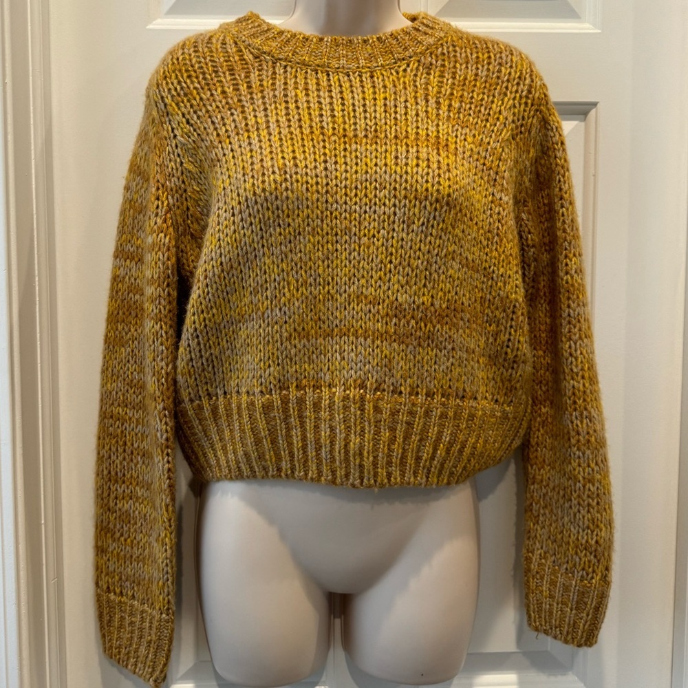 Greylin chunky knit sweater in Mustard yellow golden, crewneck size small